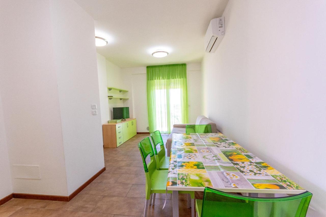 Residence Palazzo Sayonara Tortoreto Eksteriør bilde