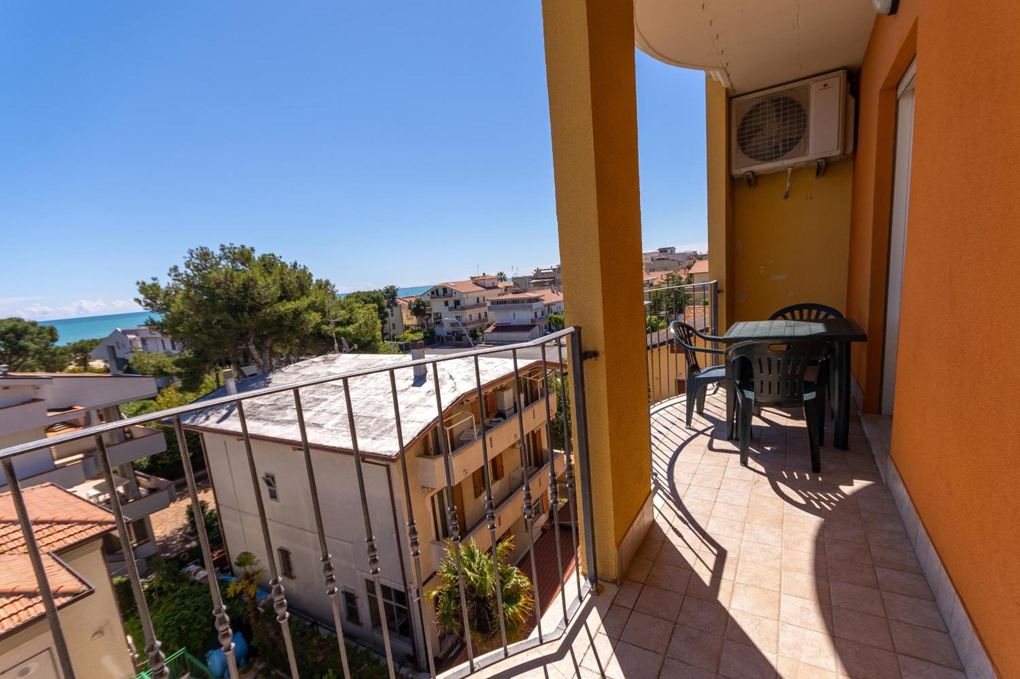 Residence Palazzo Sayonara Tortoreto Eksteriør bilde